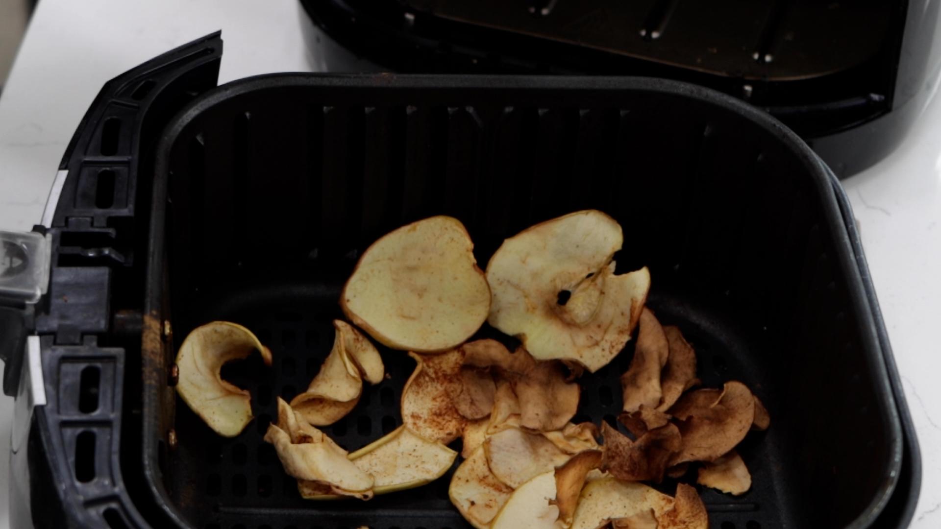 Air Fryer Apple Chips.00_04_15_05.Still007.jpg