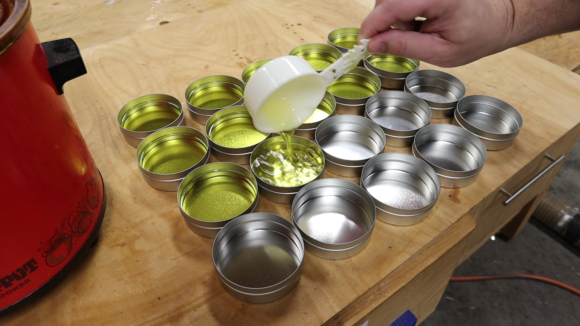 Cutting Board Wax Filling Tins.bmp