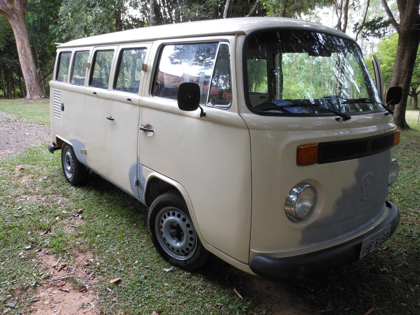 Kombi - Antes da pintura.JPG