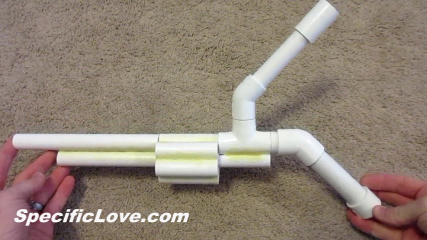 PVC Blowgun Revolver Marshmallow Gun Homemade DIY 001.jpg