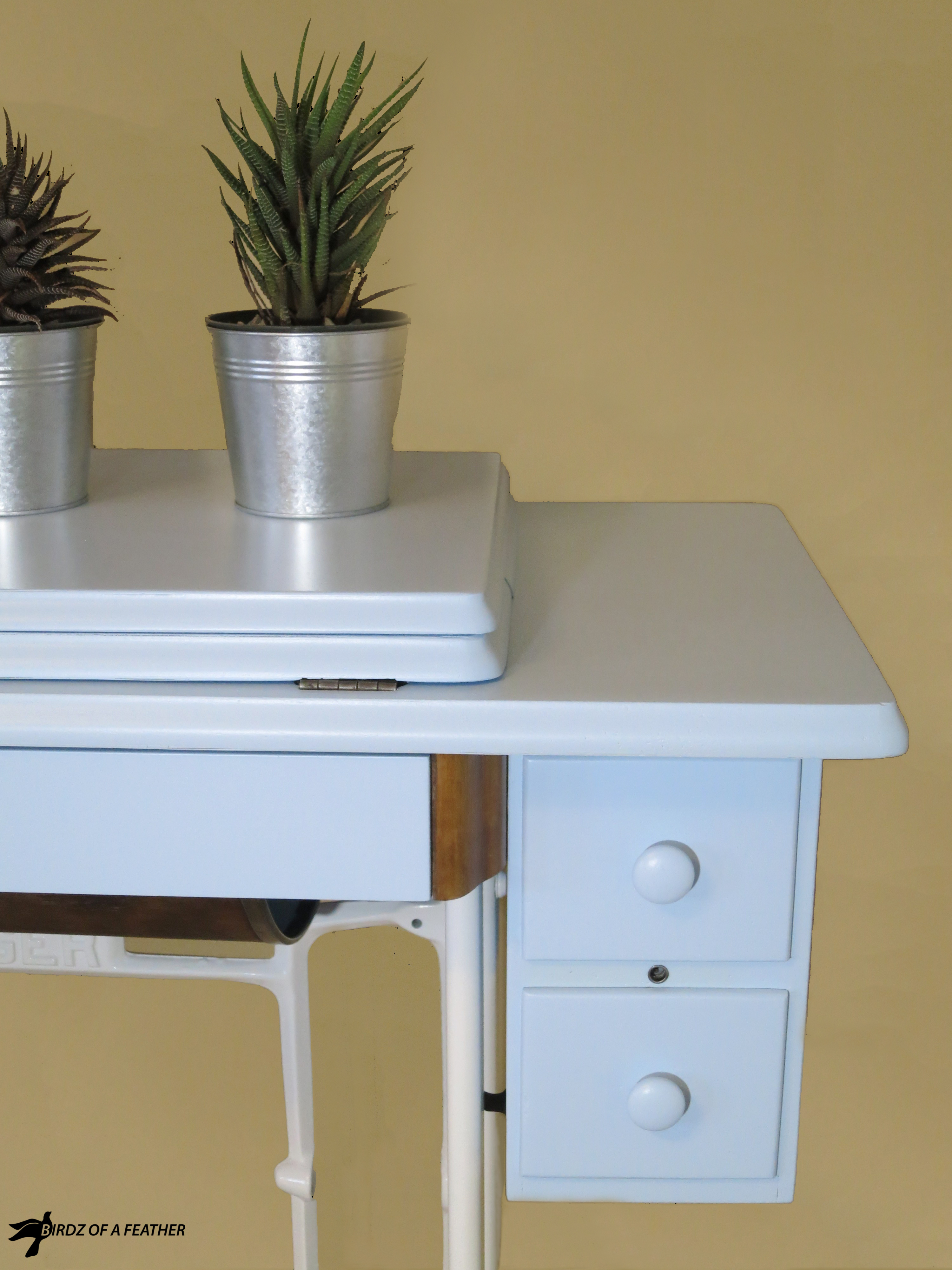 Singer Sewing Table Makeover 511_BOF.jpg