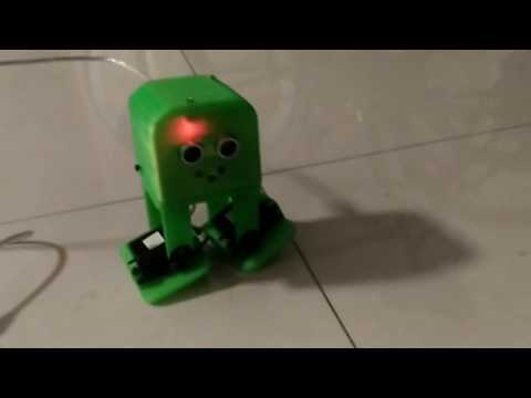 Tito - Arduino UNO biped robot