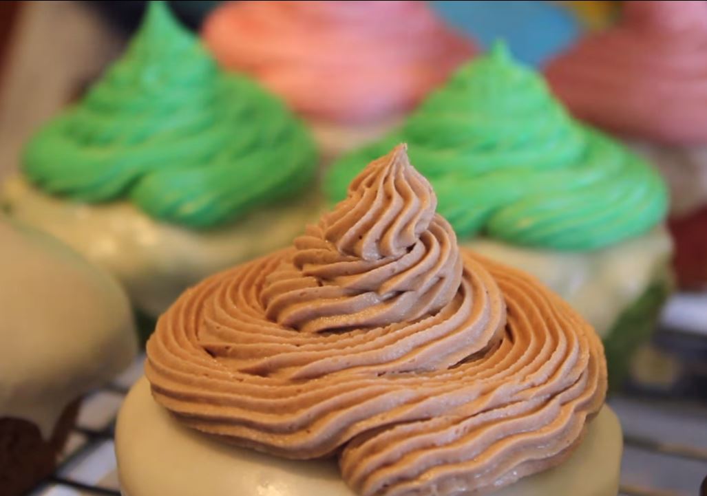 coloured icing31.JPG