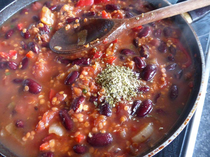 lentil chilli add oregano.JPG