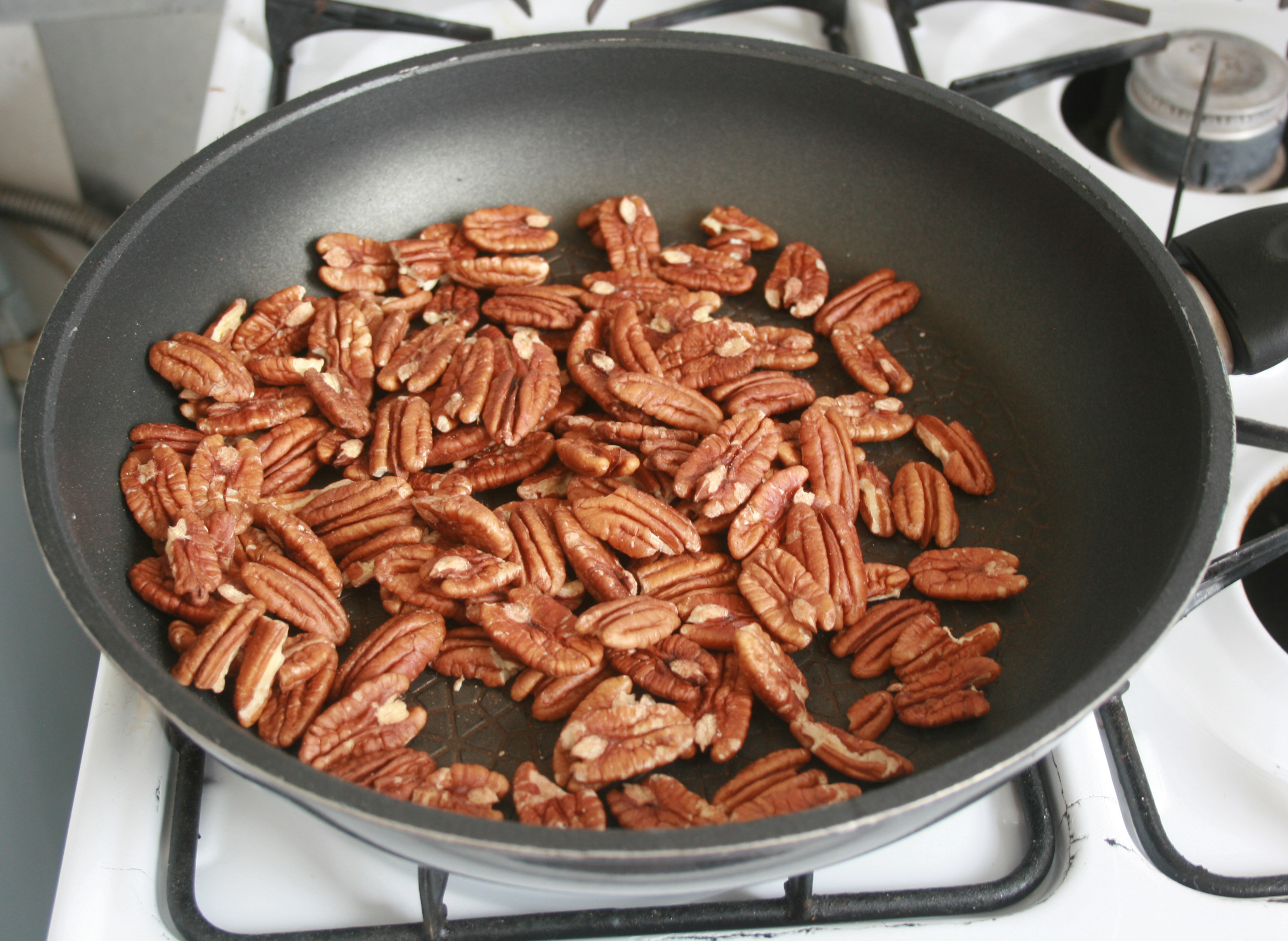 toast pecans.jpg