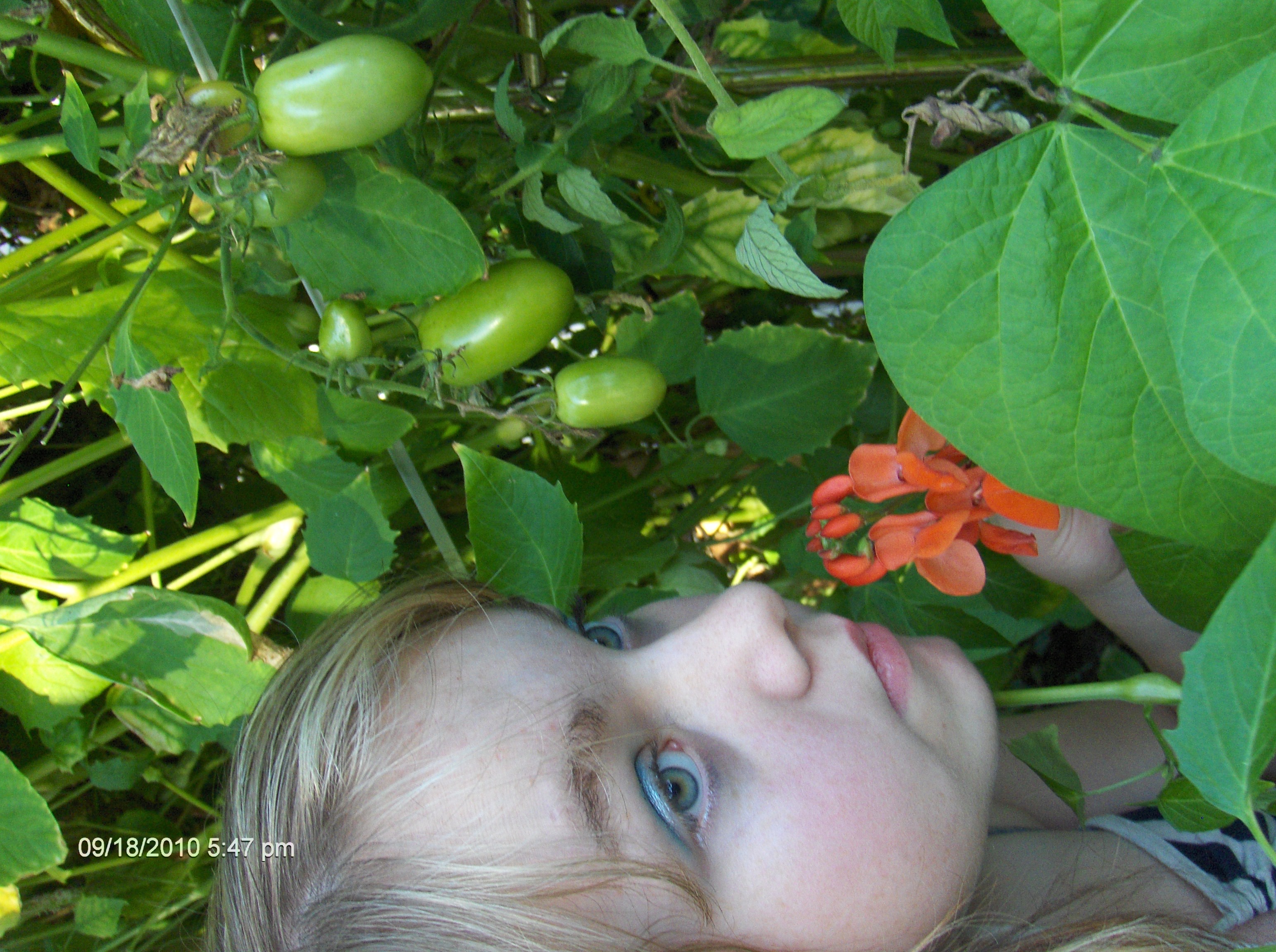 zoe in the jungle greenhouse (7).JPG